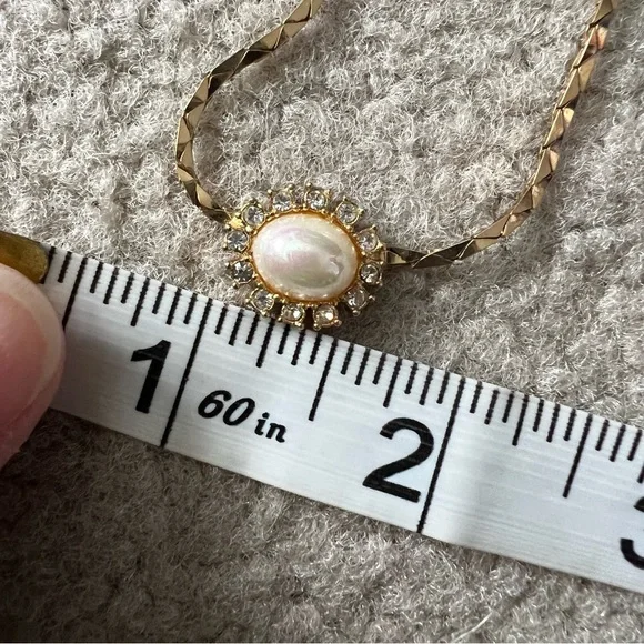 Vintage 1980s Christian Dior Signed Swarovski Crystal Faux Pearl Gold Necklace - Picture 13 of 16